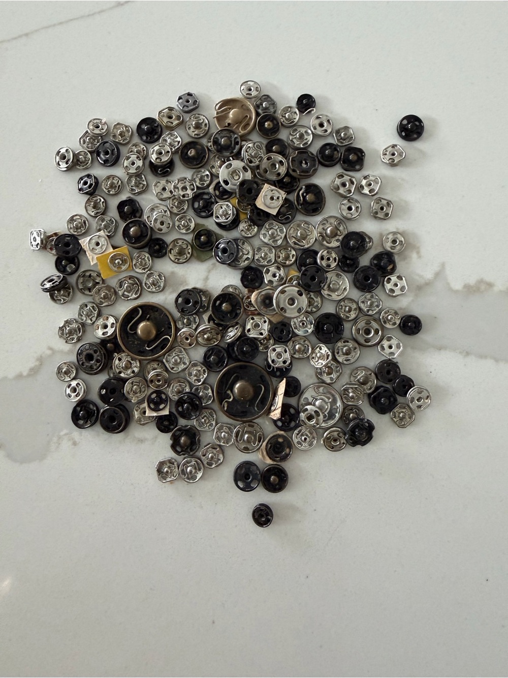 Assorted Metal Snap Fasteners (196) - Silver & Black